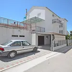 And Josipa Apartment *