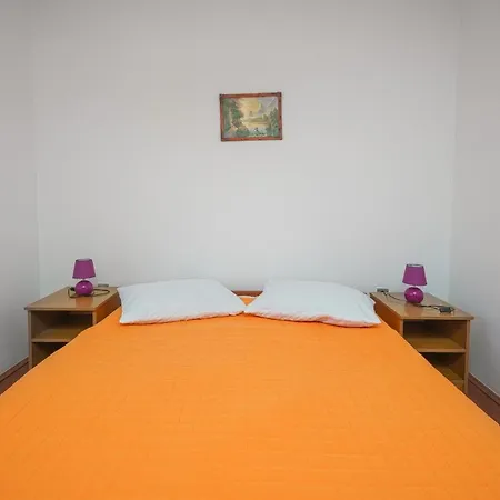 And Josipa וודיצה