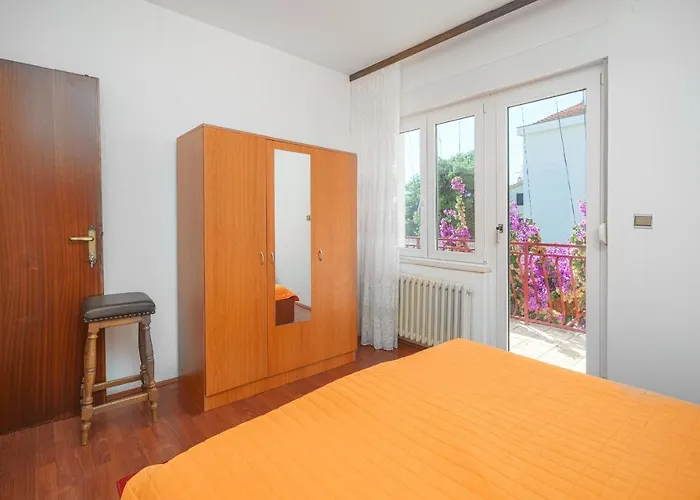 And Josipa Apartamento *