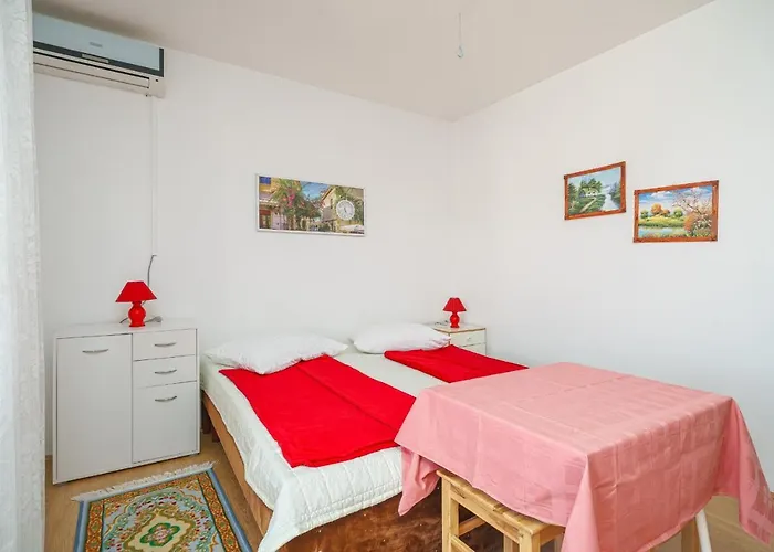 And Josipa Apartamento *