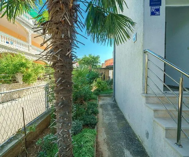 And Josipa Apartamento *