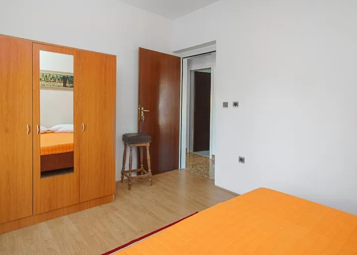 And Josipa Apartamento *