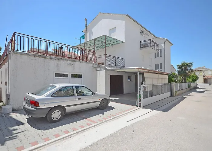 And Josipa Apartamento *